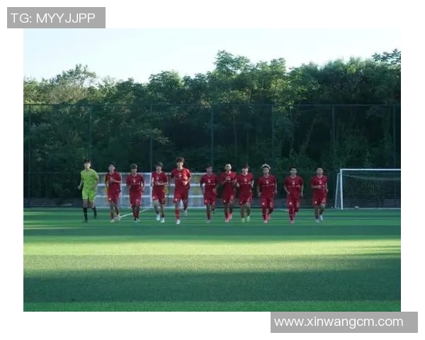 上海足球队的崛起与发展探秘展现城市体育力量的无限可能 上海足球队的崛起与发展探秘展现城市体育力量的无限可能