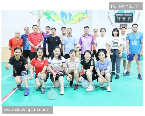 南京羽毛球队团队协作的创新变革与热议探讨 南京羽毛球队团队协作的创新变革与热议探讨