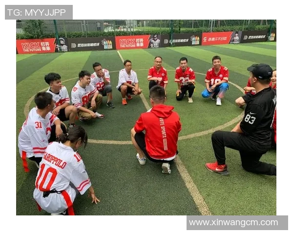 深圳足球队在世锦赛中的默契配合与战术执行分析 深圳足球队在世锦赛中的默契配合与战术执行分析