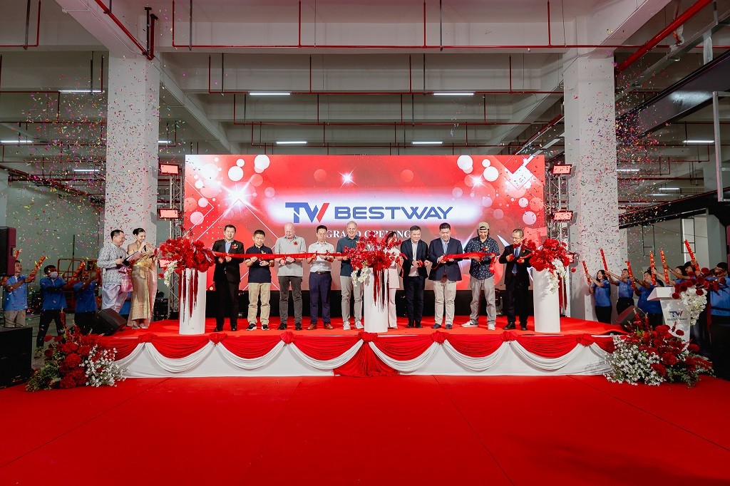亿万先生MR智能泰国工厂盛大开业，全球化布局再启新篇